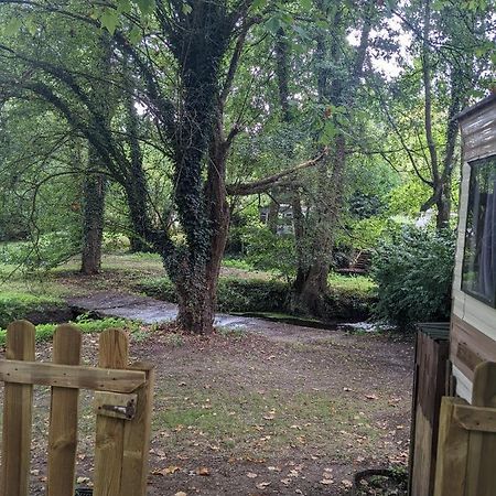 Chamant mobile home situé au coeur du lac Blangy-le-Château Esterno foto